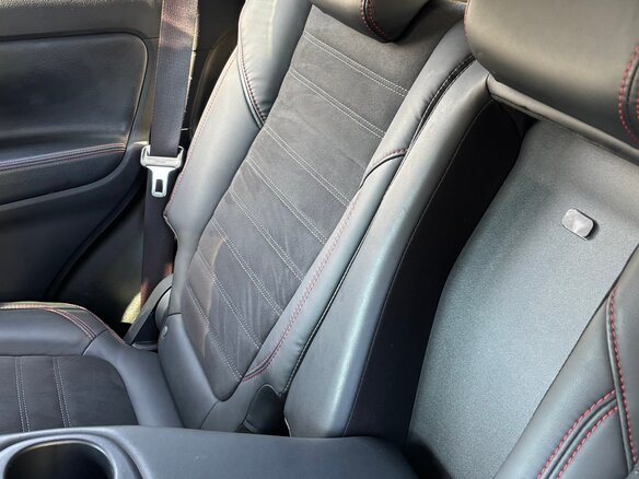 2021 Mitsubishi Outlander III Рестайлинг 3, чёрный, 2250000 рублей - вид 17