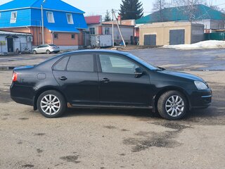 2008 Volkswagen Jetta V, чёрный, 419000 рублей, вид 2