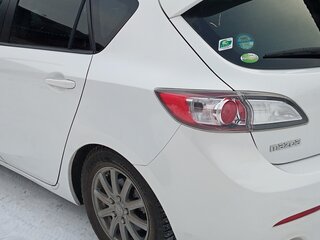2011 Mazda Axela II, белый, 1050000 рублей, вид 4