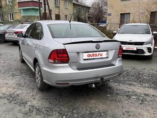 2015 Volkswagen Polo V Рестайлинг, серебристый, 800000 рублей, вид 5
