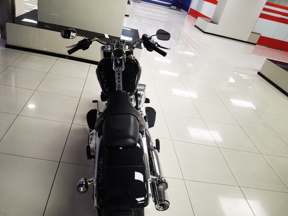 2025 Harley-Davidson Fat Boy, чёрный, 3300000 рублей - вид 2