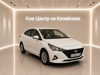 2021 Hyundai Solaris II Рестайлинг, белый, 1399000 рублей, вид 2