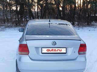 2015 Volkswagen Polo V, серебристый, 710000 рублей, вид 5