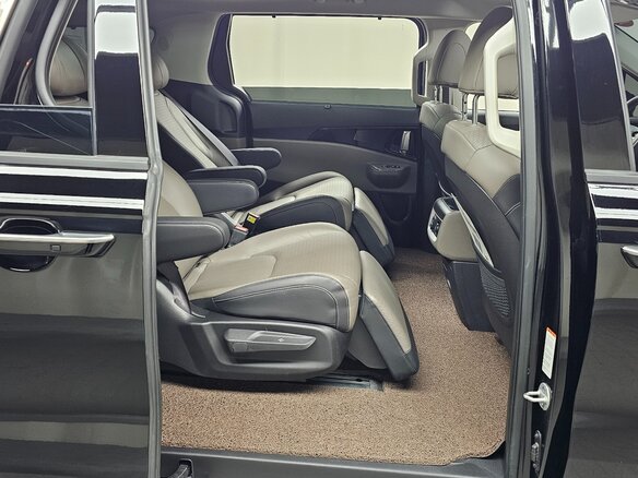 2025 Kia Carnival IV Рестайлинг, чёрный - вид 17