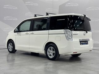 2011 Honda Stepwgn IV, белый, 1145000 рублей, вид 3