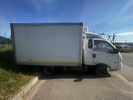 2008 Kia Bongo, белый, 400000 рублей, вид 1