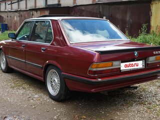 1983 BMW 5 серии 528i II (E28), красный, 699999 рублей, вид 4