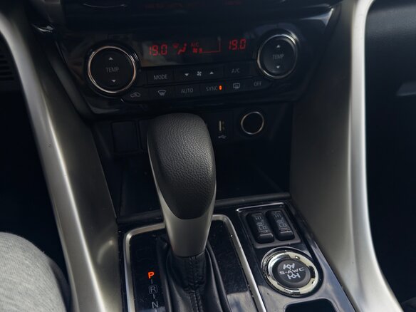 2021 Mitsubishi Eclipse Cross I, серебристый, 2200000 рублей - вид 10