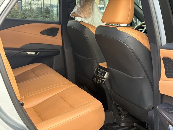 2023 Lexus RX 350 V, серый, 7000000 рублей - вид 16
