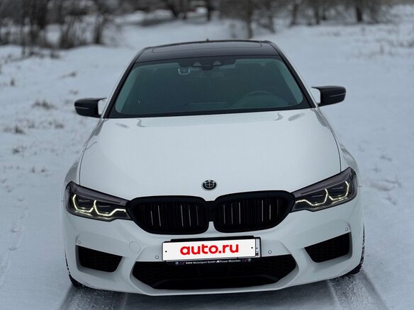 2019 BMW 5 серии 520d xDrive VII (G30/G31/G38), белый, 3100000 рублей - вид 1