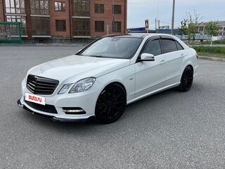 2011 Mercedes-Benz E-Класс 300 IV (W212, S212, C207), белый, 1820000 рублей, вид 1