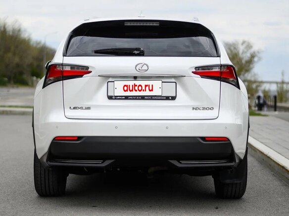 2015 Lexus NX 200 I, белый, 3050000 рублей - вид 4