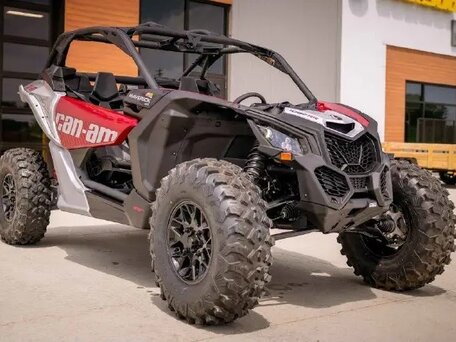 2025 BRP Can-Am Maverick X RS Turbo RR, красный, 3326000 рублей, вид 1