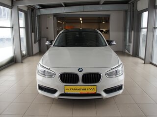 2019 BMW 1 серии 120i II (F20/F21) Рестайлинг 2, белый, 2490000 рублей, вид 2