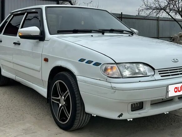 2011 Lada (ВАЗ) 2115, белый, 285000 рублей - вид 3