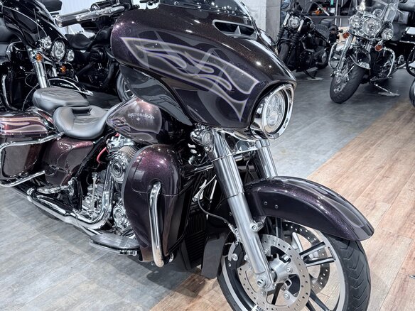 2017 Harley-Davidson Street Glide, фиолетовый, 1799000 рублей - вид 12