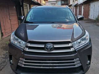 2019 Toyota Highlander III (XU50) Рестайлинг, серый, 2999000 рублей, вид 3