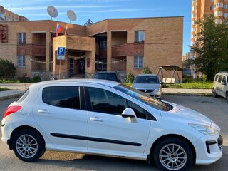 2010 Peugeot 308 I, белый, 330000 рублей, вид 2