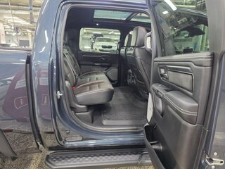 2025 Ram 1500 Crew Cab V Рестайлинг, синий, 10390000 рублей, вид 4