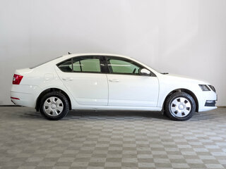 2020 Skoda Octavia III (A7) Рестайлинг, белый, 1555000 рублей, вид 4
