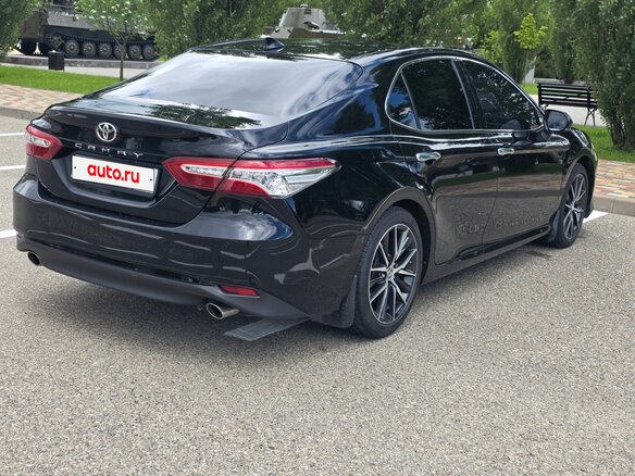 2018 Toyota Camry VIII (XV70), чёрный, 2380000 рублей - вид 3