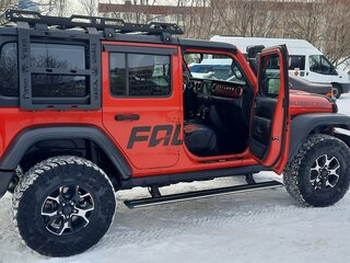 2018 Jeep Wrangler IV (JL), красный, 5175000 рублей, вид 4