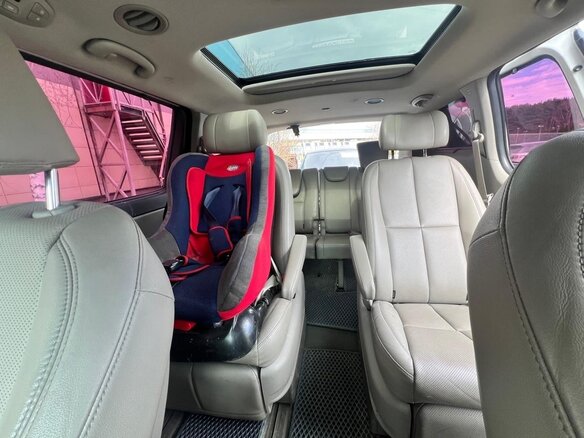 2018 Kia Carnival III, белый, 2950000 рублей - вид 8