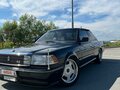 1988 Toyota Crown VIII (S130), чёрный, 1000000 рублей - вид 1