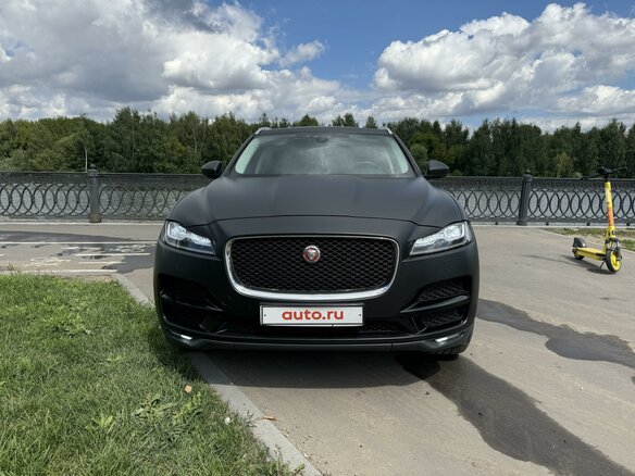 2018 Jaguar F-Pace I, чёрный, 3399000 рублей - вид 2