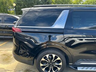 2021 Kia Carnival IV, чёрный, 4900000 рублей, вид 4