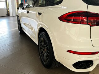 2016 Porsche Cayenne II Рестайлинг (958), белый, 6500000 рублей, вид 5