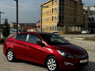 2016 Hyundai Solaris I Рестайлинг, красный, 1400000 рублей, вид 4