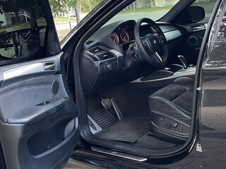 2013 BMW X6 50i I (E71) Рестайлинг, чёрный, 2100000 рублей, вид 4