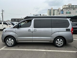 2019 Hyundai Grand Starex I Рестайлинг 2, серый, 5500000 рублей, вид 1