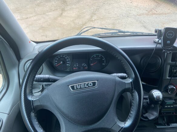 2015 Iveco Daily, белый, 3100000 рублей - вид 6