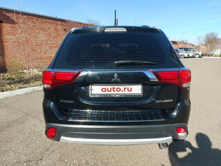 2016 Mitsubishi Outlander III Рестайлинг 2, чёрный, 1870000 рублей, вид 4