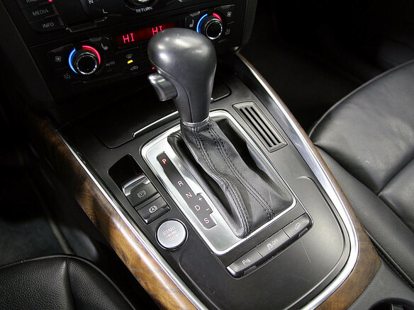 2012 Audi Q5 I (8R), белый - вид 14