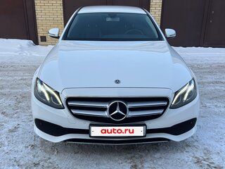 2016 Mercedes-Benz E-Класс 200 V (W213, S213, C238), белый, 3385000 рублей, вид 1