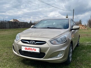 2013 Hyundai Solaris I, бежевый, 510000 рублей, вид 3