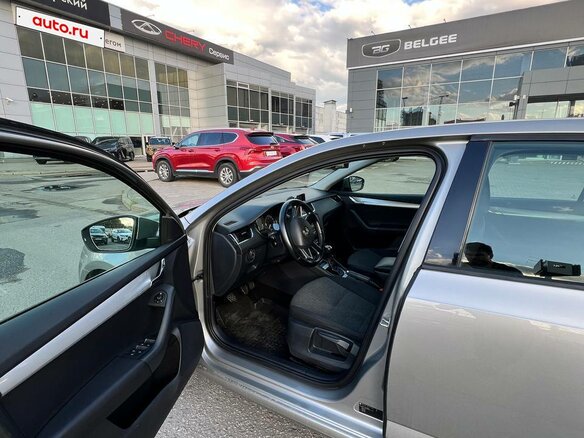 2013 Skoda Octavia III (A7), бежевый, 888888 рублей - вид 18