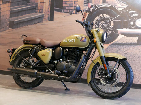 2024 Royal Enfield Classic 350, бежевый, 493000 рублей, вид 2