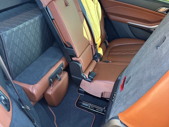 2022 BMW X7 M60i I (G07) Рестайлинг, серый, 11500000 рублей - вид 21