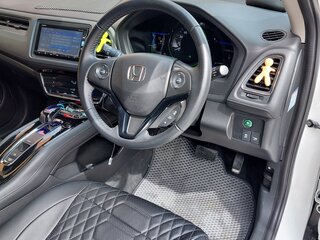 2015 Honda Vezel I, белый, 1750000 рублей, вид 3