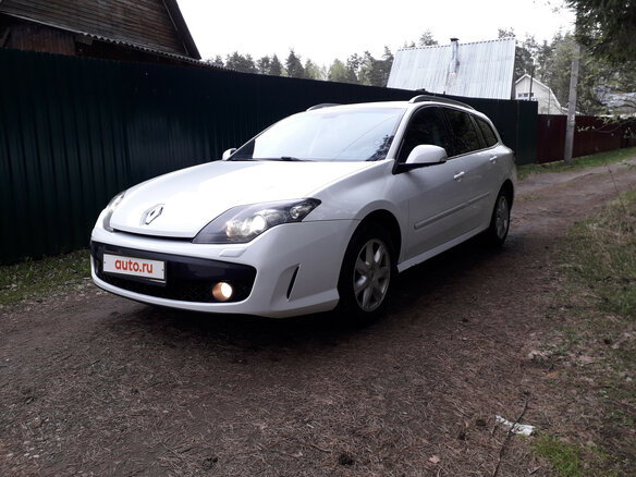 2010 Renault Laguna III, белый