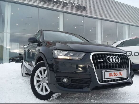 2013 Audi Q3 I (8U), синий, 1820000 рублей - вид 2