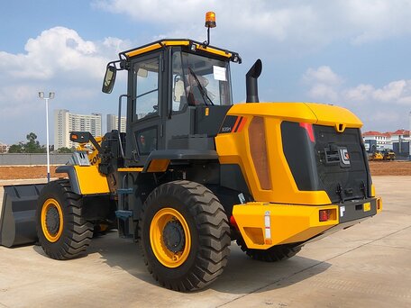 2024 LiuGong CLG 835H, жёлтый, 5040000 рублей, вид 2