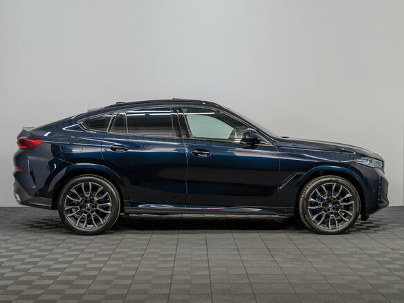 2025 BMW X6 40i III (G06) Рестайлинг, чёрный, 14490000 рублей - вид 3