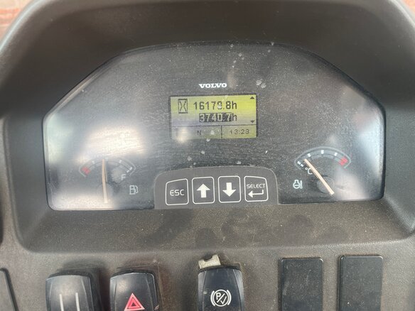 2014 Volvo BL, 6500000 рублей - вид 4