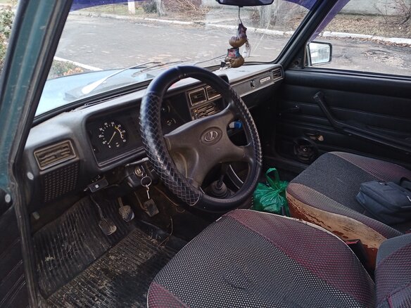 2004 Lada (ВАЗ) 2107, серый, 150000 рублей - вид 4