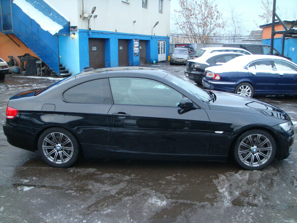 2010 BMW 3 серии 335d V (E90/E91/E92/E93), чёрный - вид 2